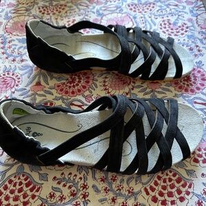 New, AHNU Shoe, "Maia" Huarache Style, size 8.5 M, Black Suede